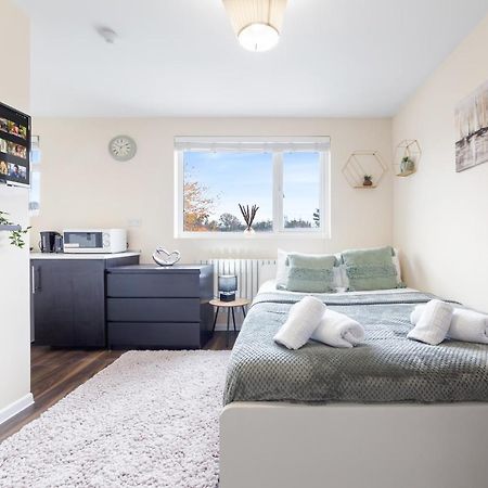 Twickenham Homes Isleworth Dış mekan fotoğraf
