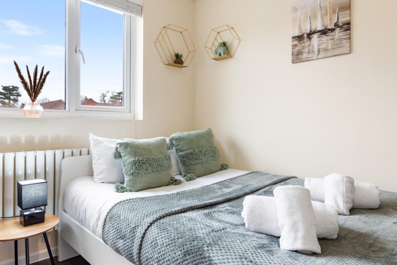 Twickenham Homes Isleworth Dış mekan fotoğraf